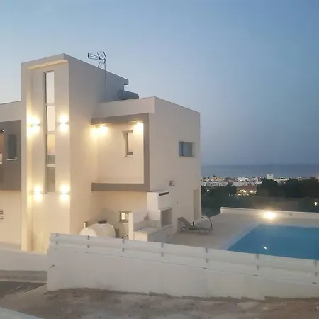 Chrystalleni Villa