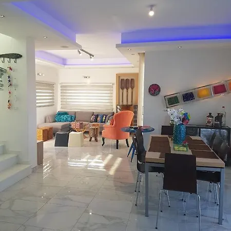 Chrystalleni וילה