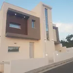 Villa Chrystalleni *